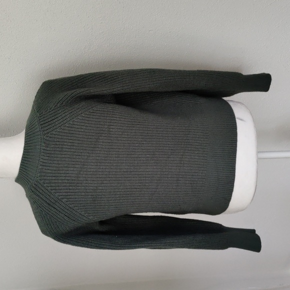 Banana Republic Button down Cardigan In Green - Picture 2 of 9